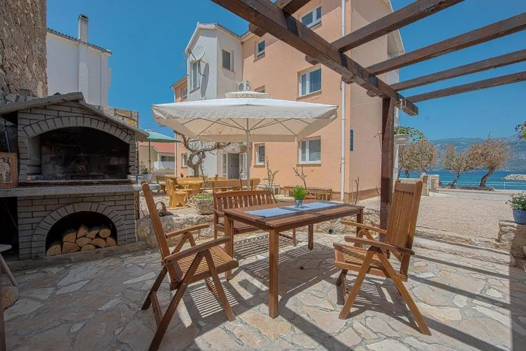 Apartments Petra Razanac 0*,  Croatia