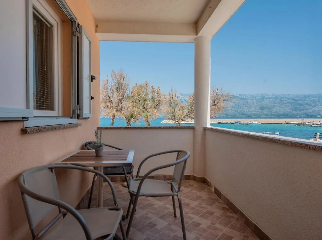 Apartments Petra Razanac