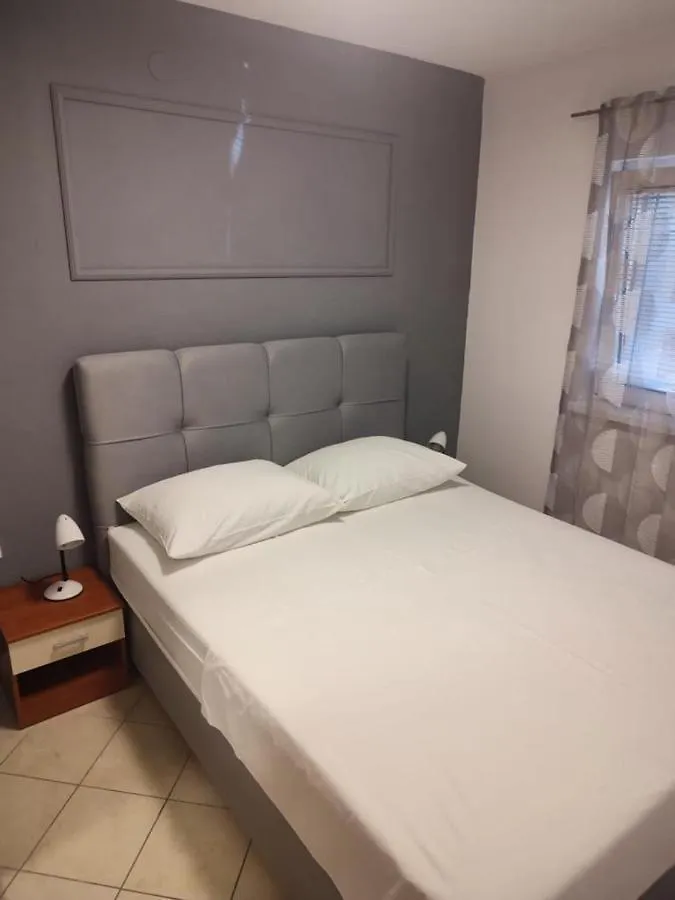 Apartments Petra Razanac Croatia