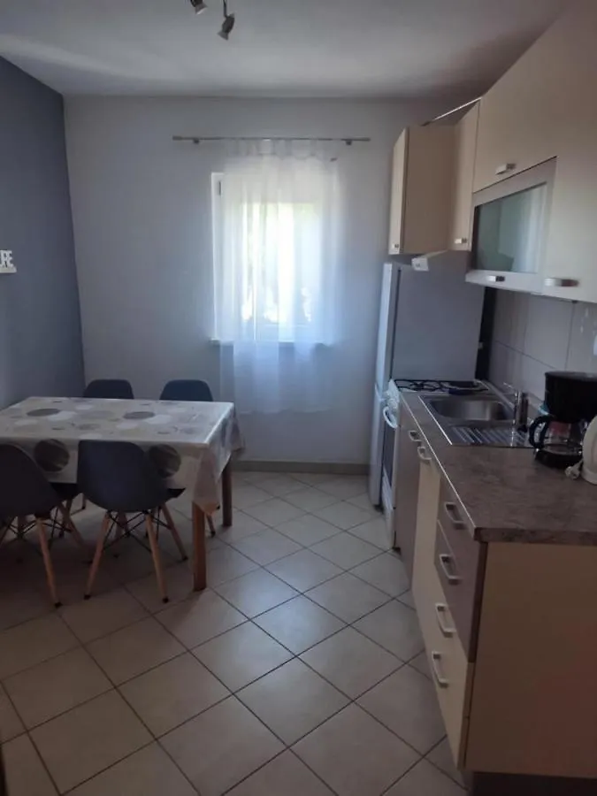 Apartments Petra Razanac