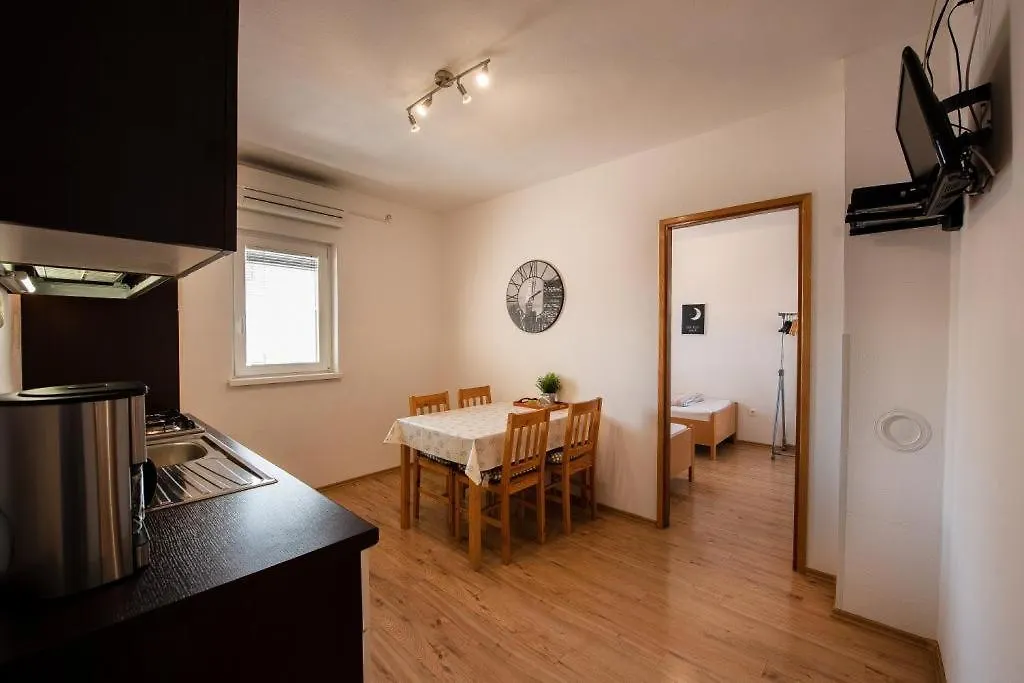 Apartments Petra Razanac Croatia
