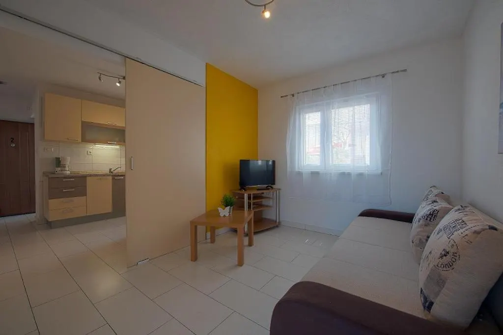 Apartments Petra Razanac Croatia